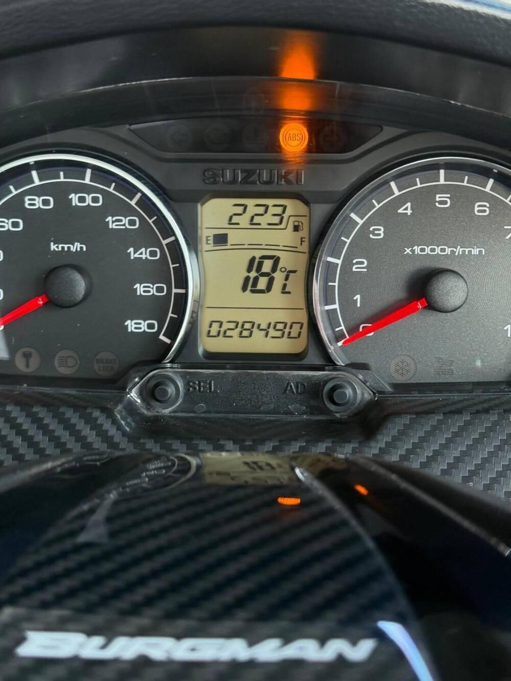 Suzuki Burgman AN 400 Lux ABS (2012 - 17) (9)