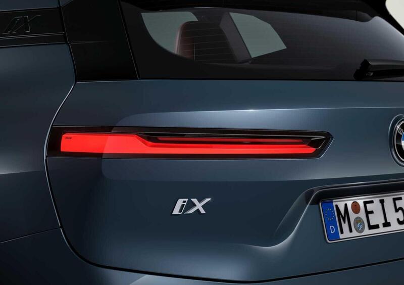 BMW iX (19)