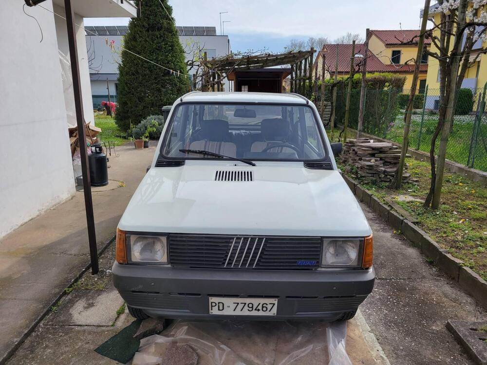 Fiat Panda 30 CL d'epoca a Padova (5)