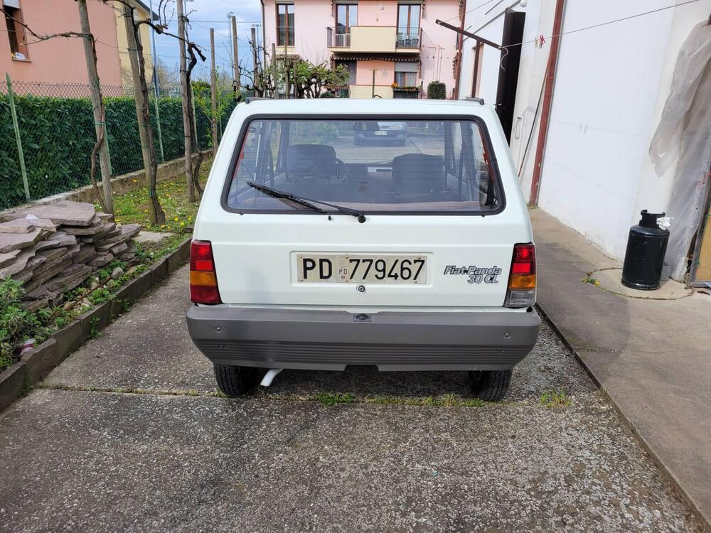 Fiat Panda 30 CL d'epoca a Padova (13)