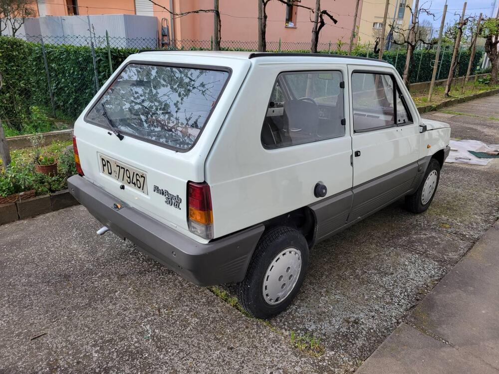 Fiat Panda 30 CL d'epoca a Padova (14)