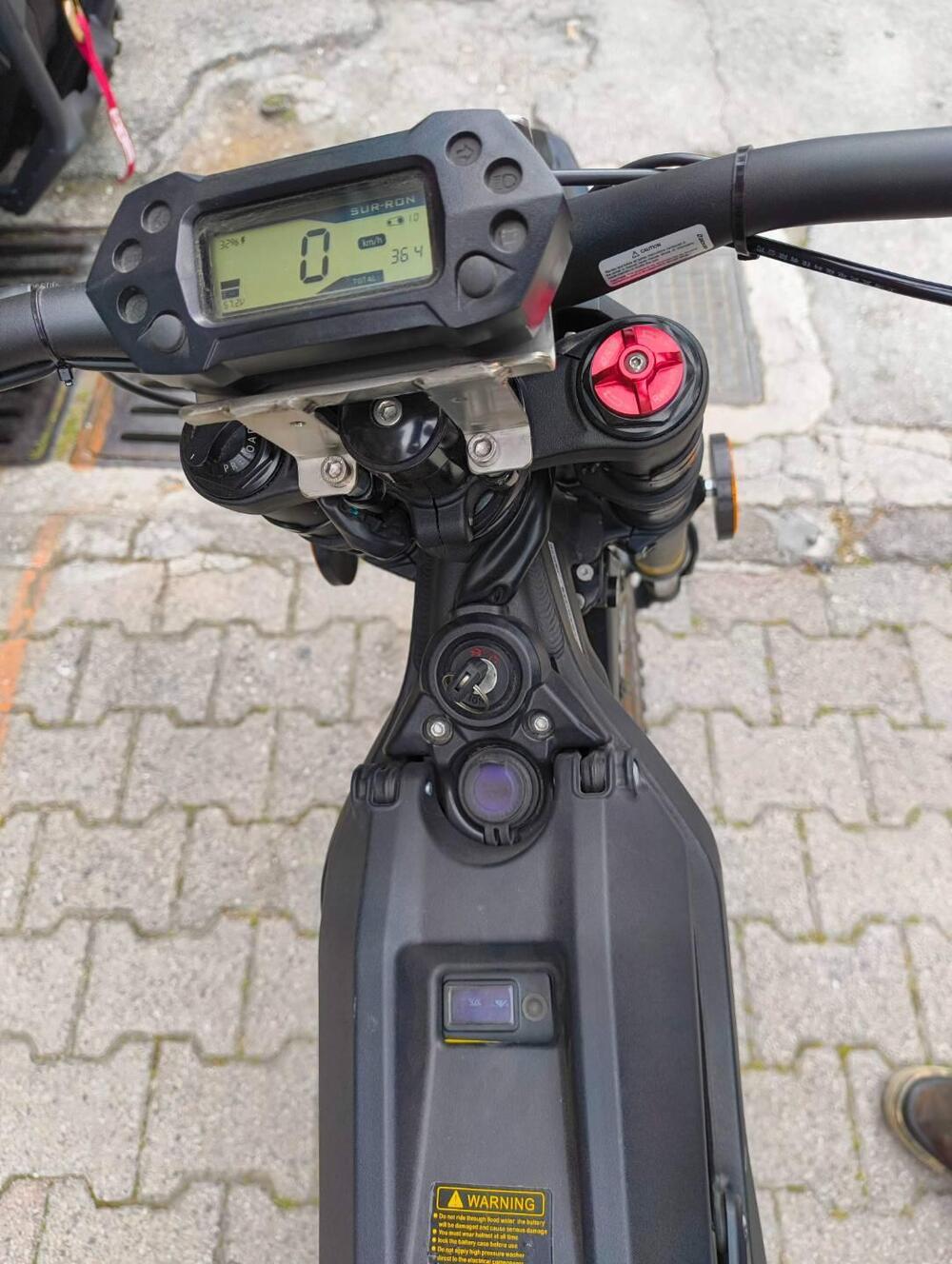 Sur - Ron Light Bee (2019 - 24) (4)