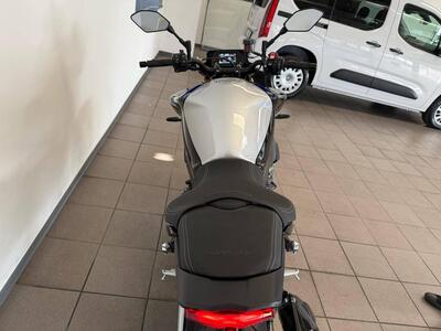 Yamaha MT-10 SP (2022 - 25) usata