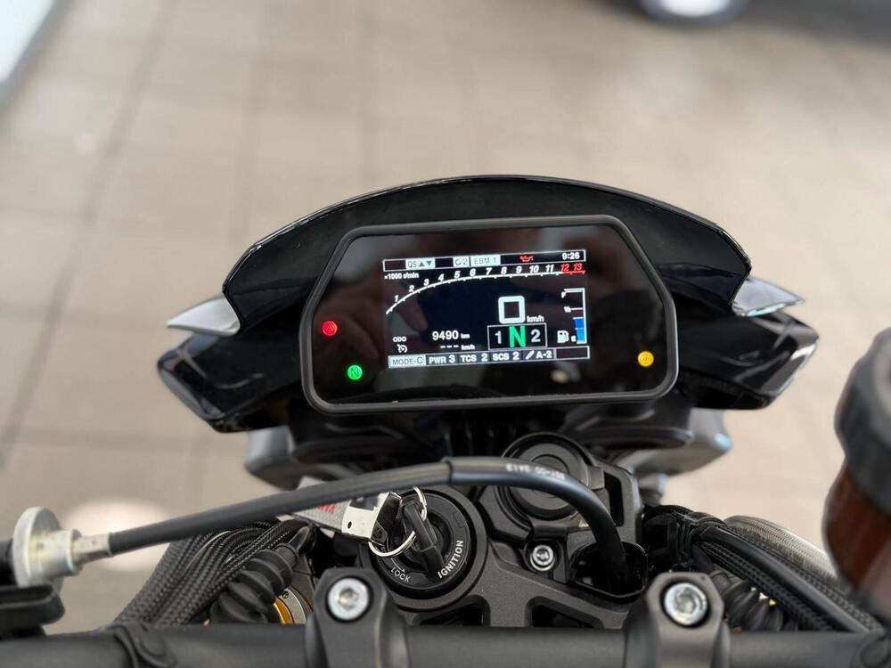 Yamaha MT-10 SP (2022 - 25) (7)