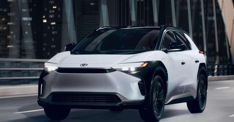 Toyota accelera sull&#039;elettrico: in arrivo 10 nuovi modelli EV entro il 2027