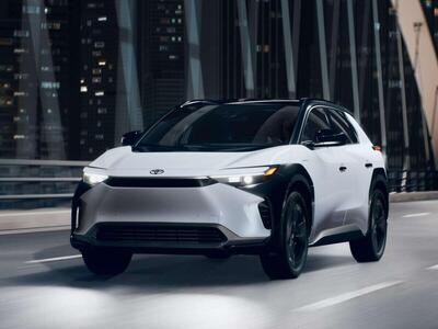 Toyota accelera sull'elettrico: in arrivo 10 nuovi modelli EV entro il 2027