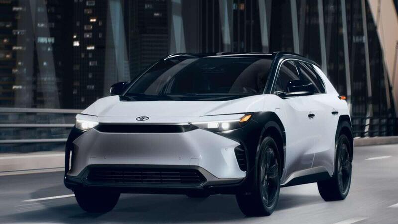 Toyota accelera sull&#039;elettrico: in arrivo 10 nuovi modelli EV entro il 2027