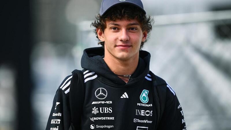 Andrea Kimi Antonelli: &ldquo;Passare da una microcar alla Mercedes-AMG GT 63 &egrave; come saltare dalla F4 alla F1&rdquo;. E svela perch&eacute; la pu&ograve; guidare da neopatentato