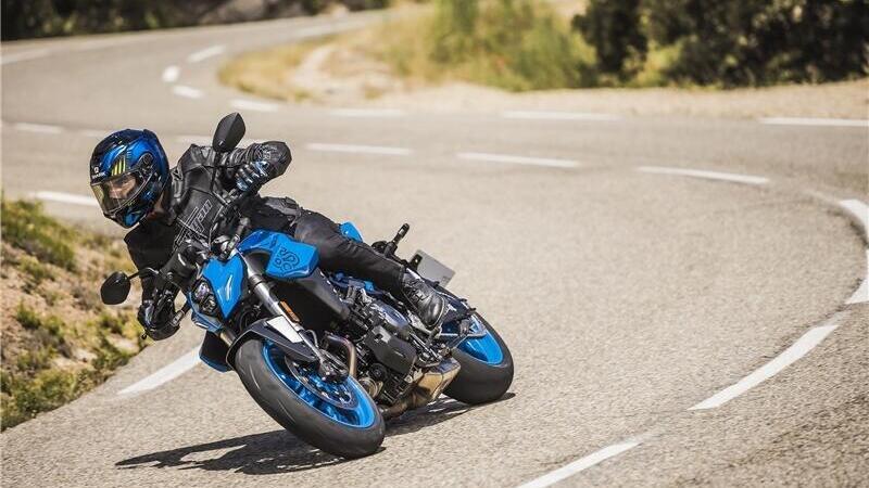 Riding Season: prova i modelli Suzuki con Stamoto