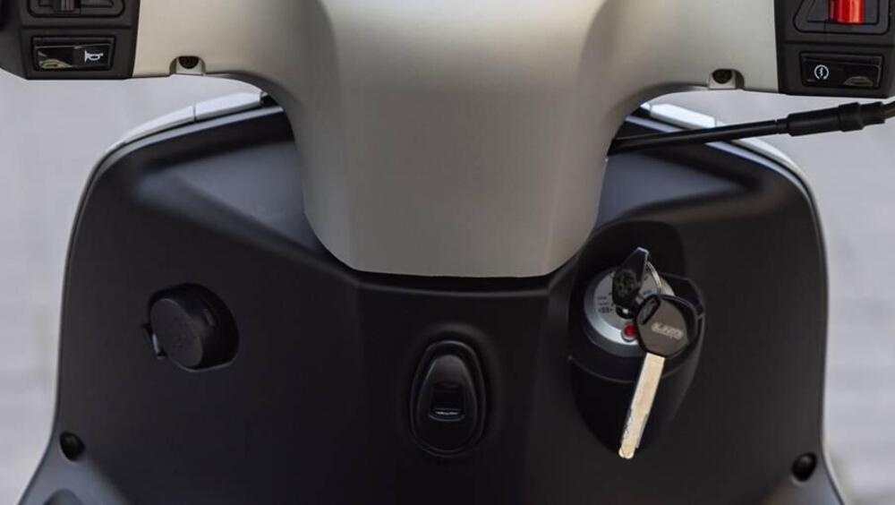 Um Italia Wynwood 125 (2025) (4)