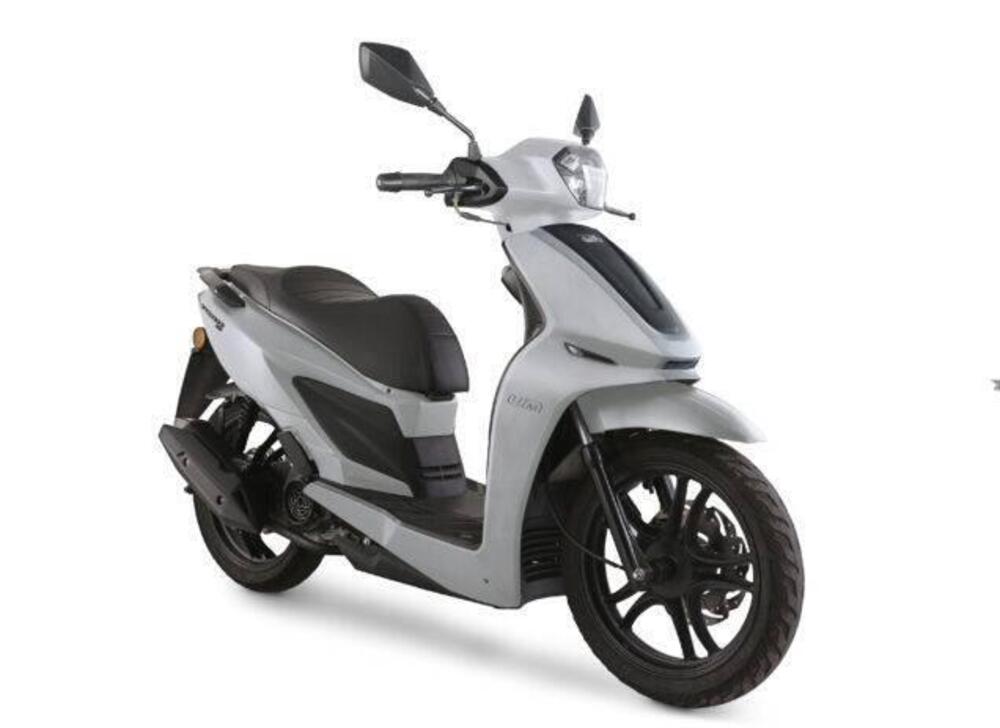 Um Italia Wynwood 125 (2025) (2)