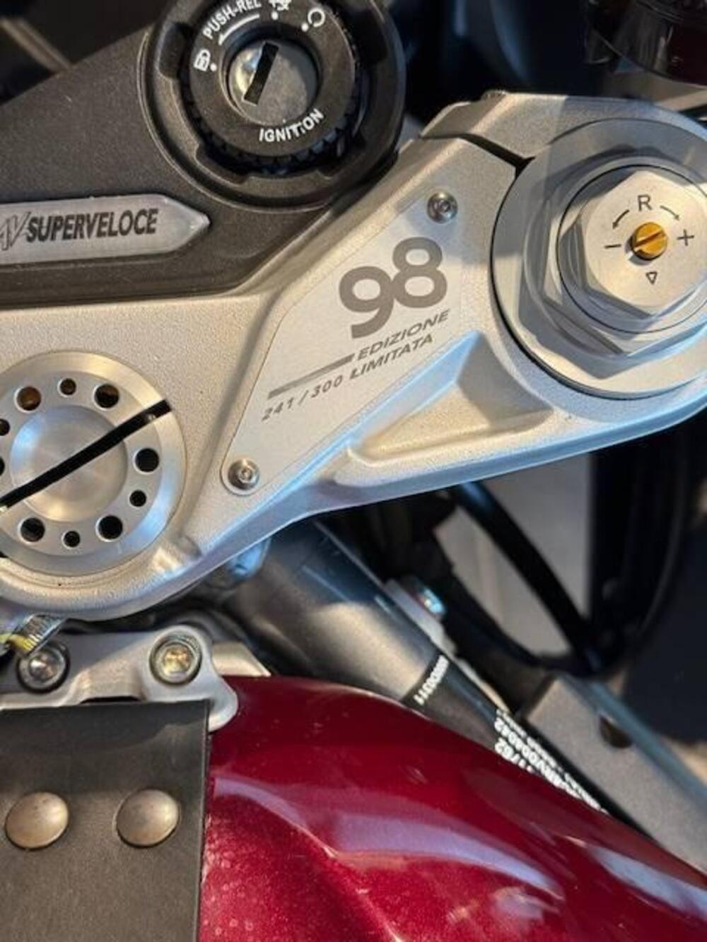MV Agusta Superveloce 800 98 (2023 - 25) (12)