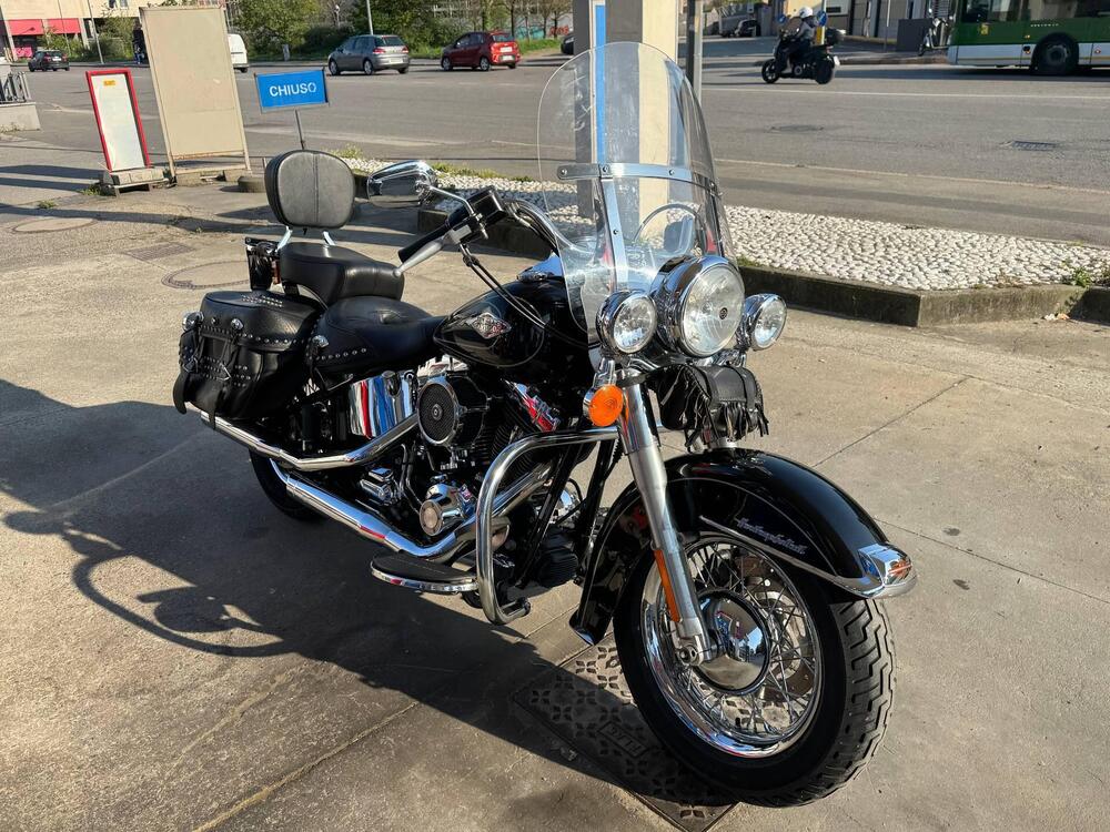 Harley-Davidson 1584 Heritage Classic (2008 - 10) - FLSTC (4)