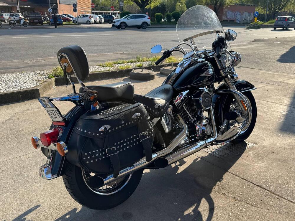 Harley-Davidson 1584 Heritage Classic (2008 - 10) - FLSTC (7)