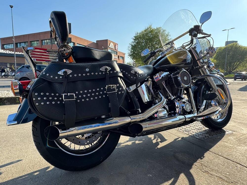 Harley-Davidson 1584 Heritage Classic (2008 - 10) - FLSTC (8)