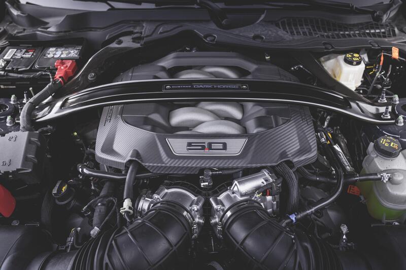 V8 Ford Mustang Dark Horse