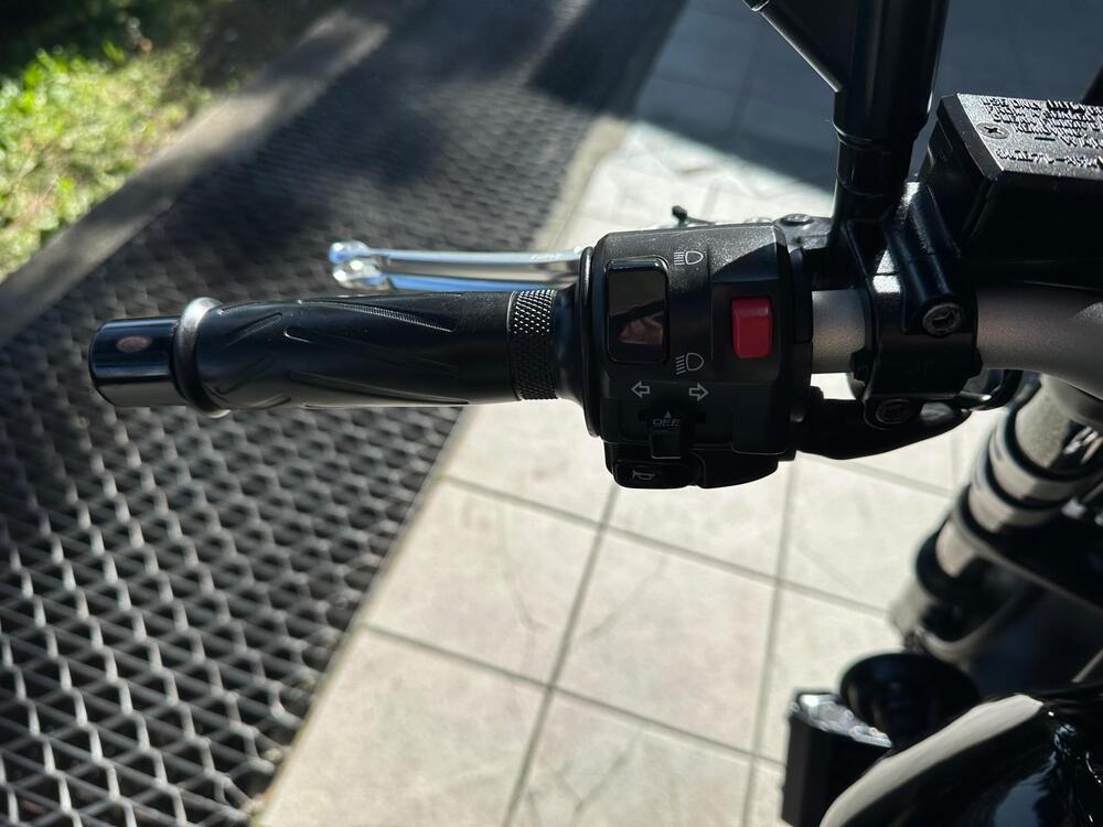 Yamaha XJR 1300 Racer (2015 - 17) (9)