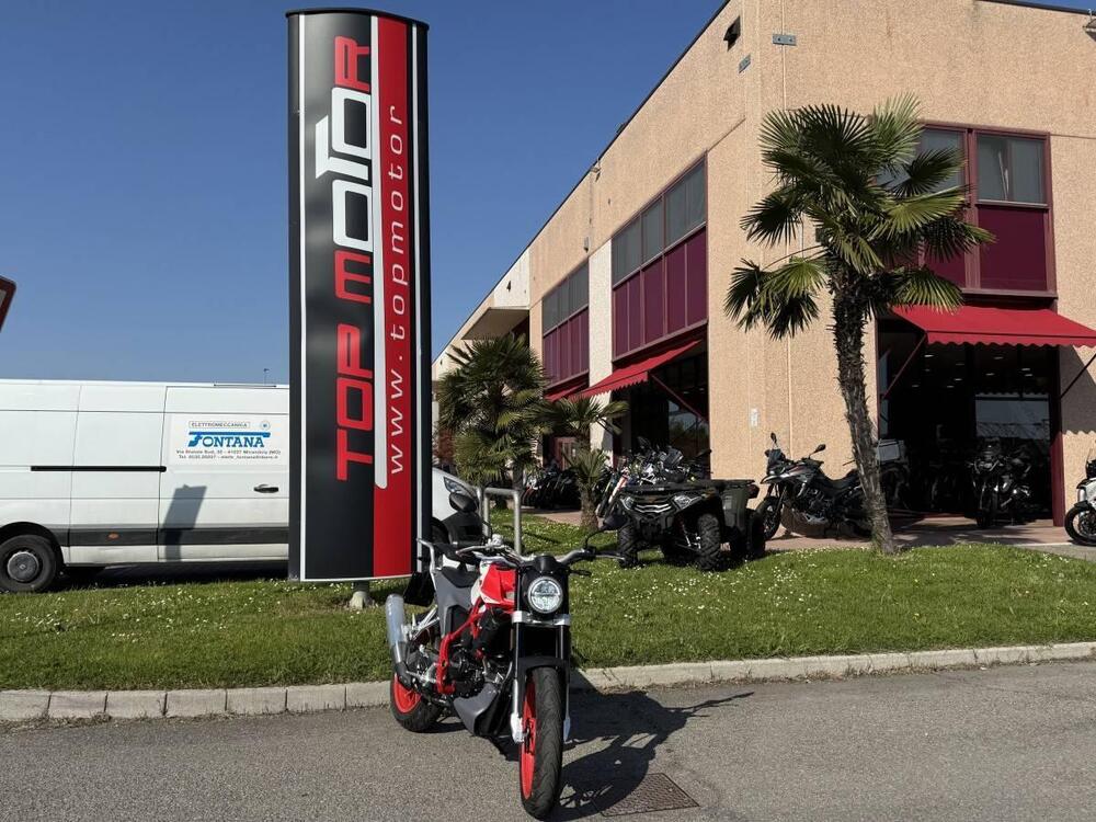 Swm Varez 125 (2022 - 23) (5)