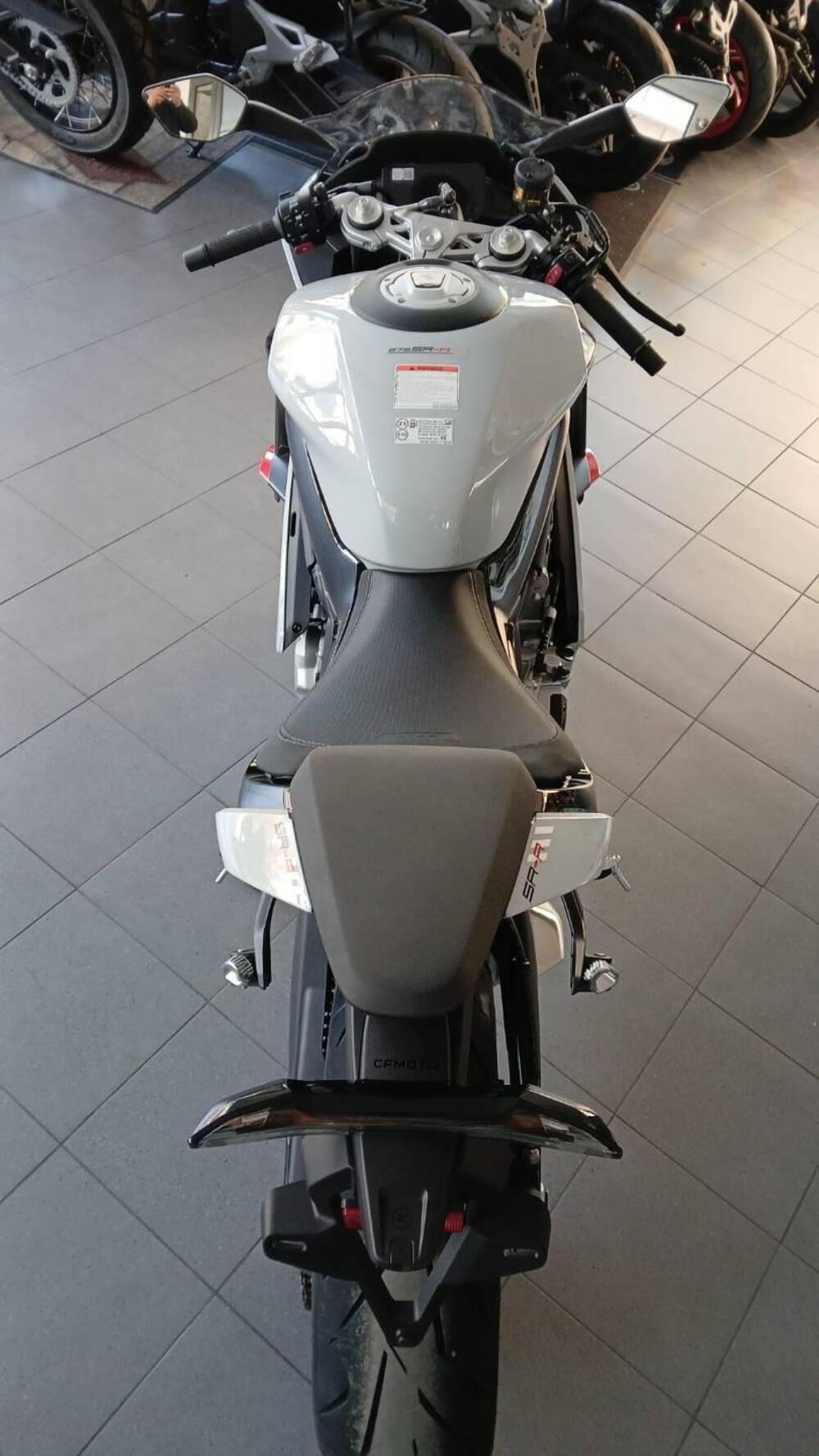 CFMOTO 675SR-R (2025) (4)