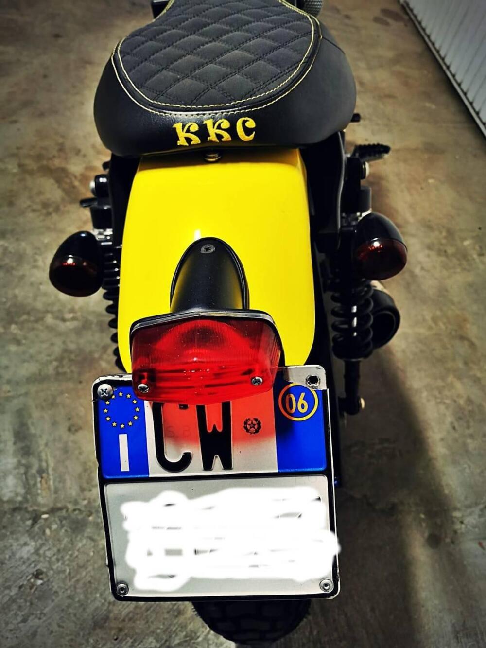 Harley-Davidson 1200 Custom (2004 - 06) - XL 1200C (6)