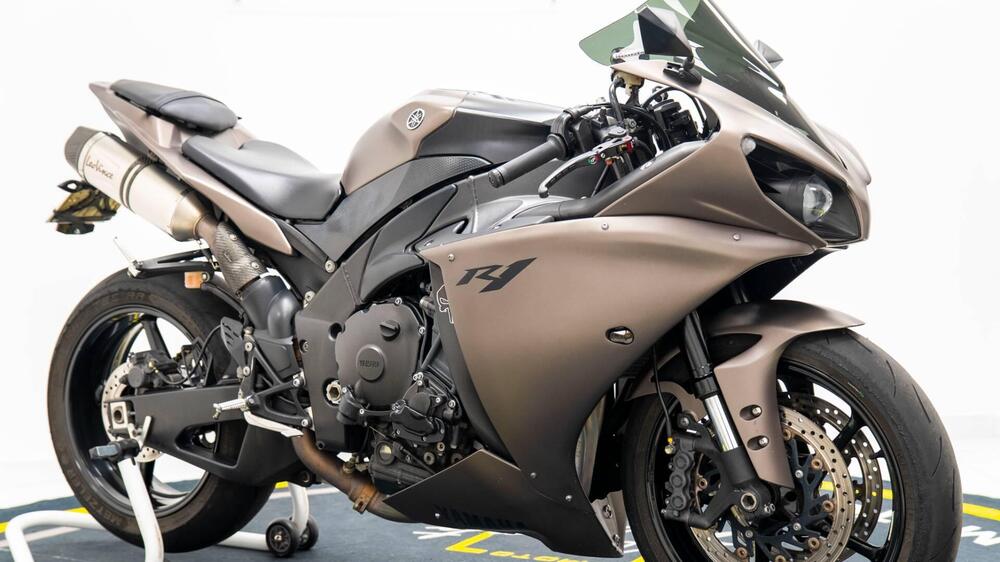 Yamaha YZF R1 (2012 - 14) (2)