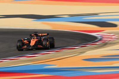 F1. GP Bahrain, McLaren domina anche le FP3 con Piastri e Norris. Terzo Leclerc e 10&deg; Hamilton