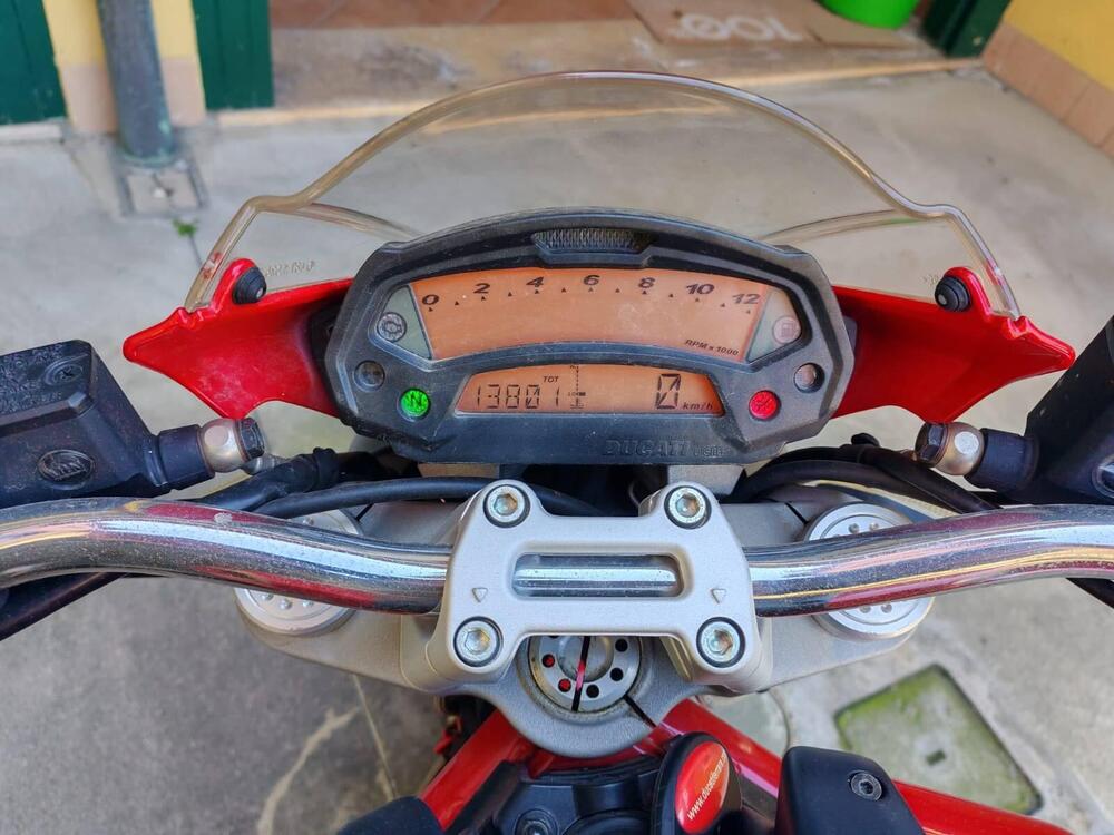 Ducati Monster 696 (2008 - 13) (5)