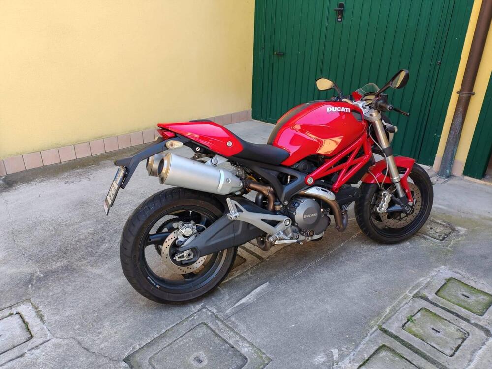 Ducati Monster 696 (2008 - 13) (3)