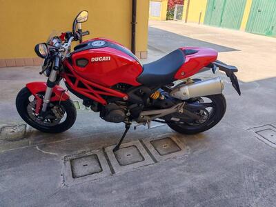 Ducati Monster 696 (2008 - 13) usata