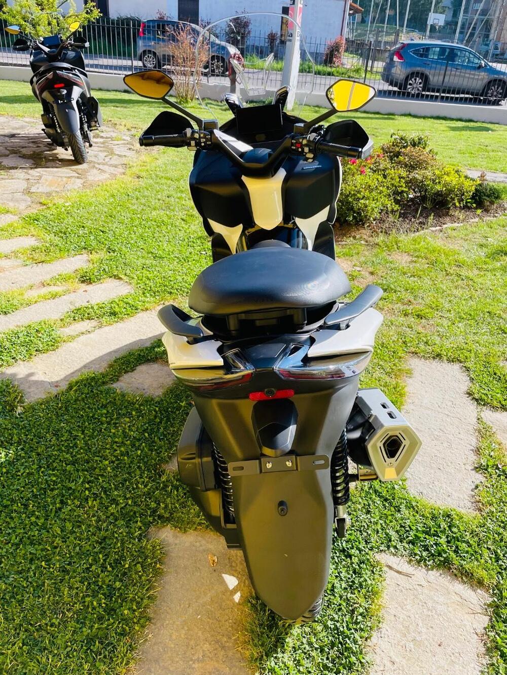 Zontes ZT368-E (2025 - 26) (4)