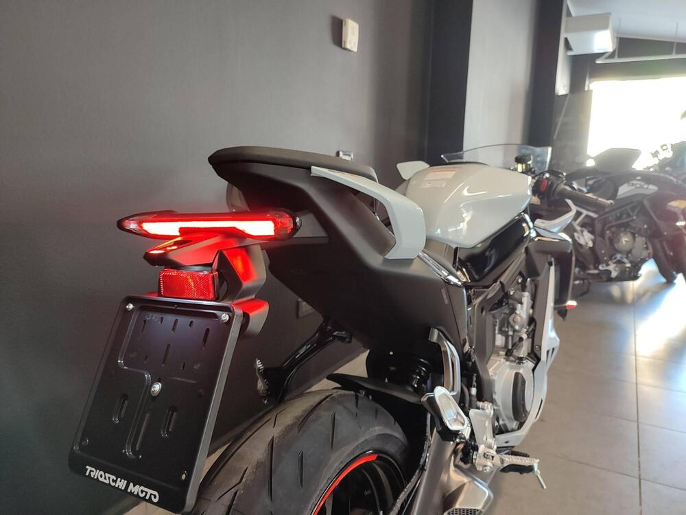 CFMOTO 675SR-R (2025) (7)