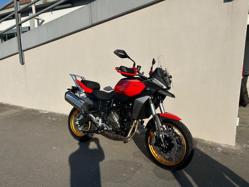 QJ Motor SRT 700 X (2024 - 25) (3)