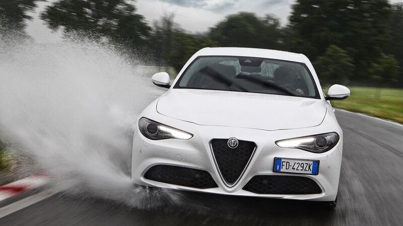 Alfa Romeo Giulia, ora con il nuovo 2.0 Turbo benzina da 200 CV