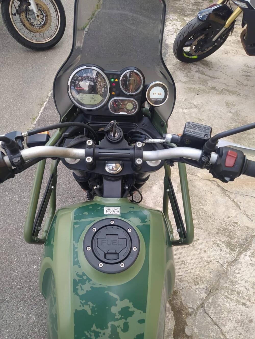 Royal Enfield Himalayan 411 (2021 - 24) (8)