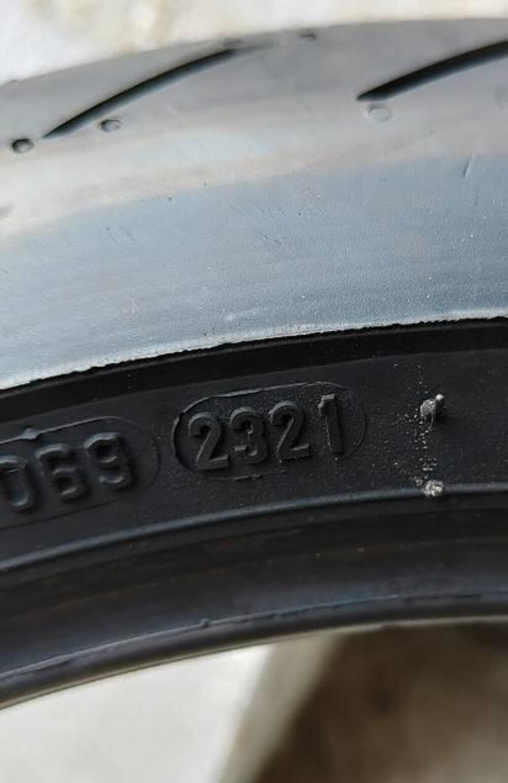 Gomme Pirelli per Panigale 899/959/V2 - 2 Treni (6)