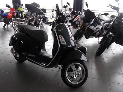Vespa GTV 300 Via Montenapoleone ABS (2010 - 16) usata