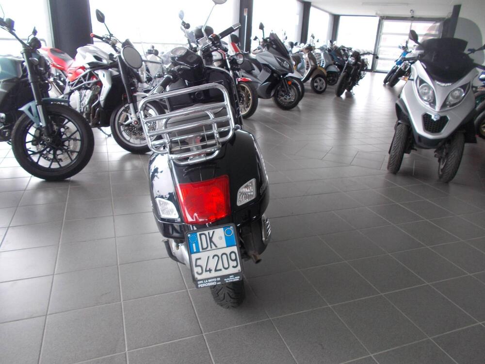 Vespa GTV 300 Via Montenapoleone ABS (2010 - 16) (4)