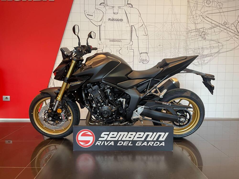 Honda CB 1000 Hornet SP (2025) (6)