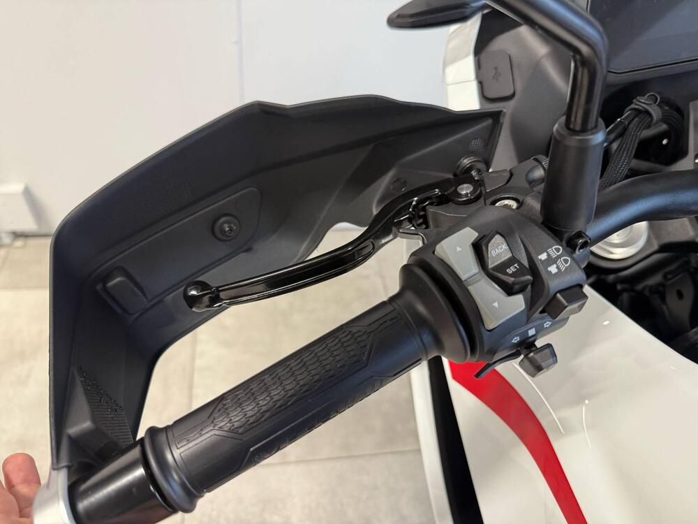 Moto Morini X-Cape 700 (2025) (8)