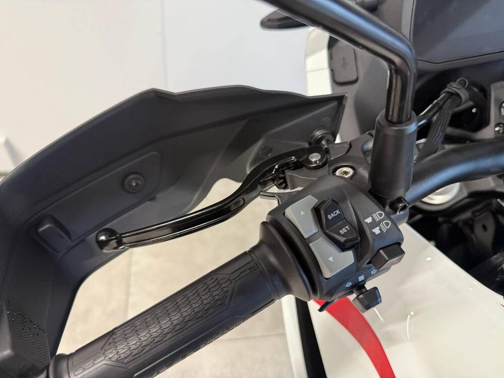 Moto Morini X-Cape 700 (2025) (9)