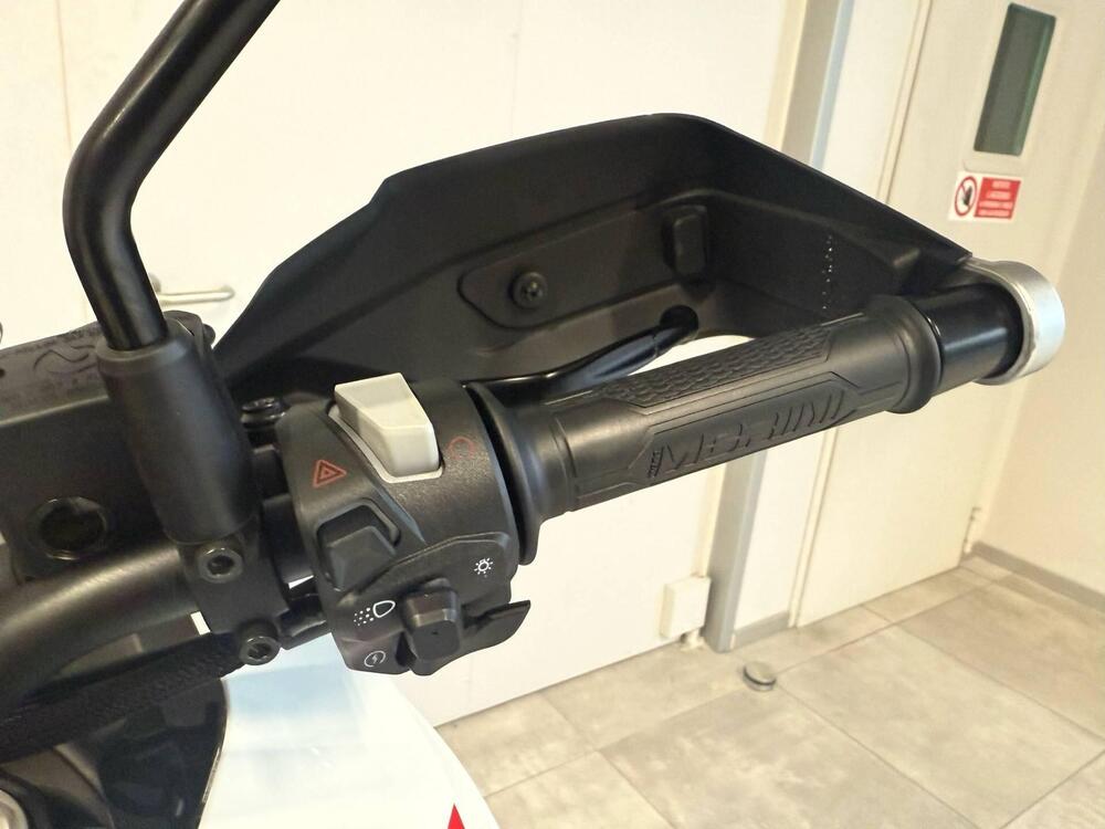 Moto Morini X-Cape 700 (2025) (10)