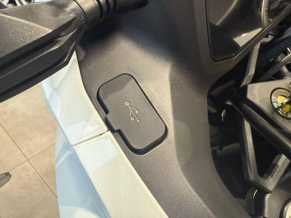 Moto Morini X-Cape 700 (2025) (18)