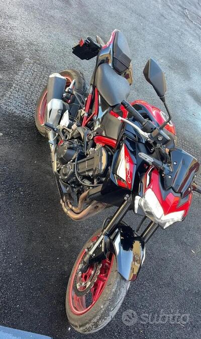 Kawasaki Z 900 (2021 - 24) usata