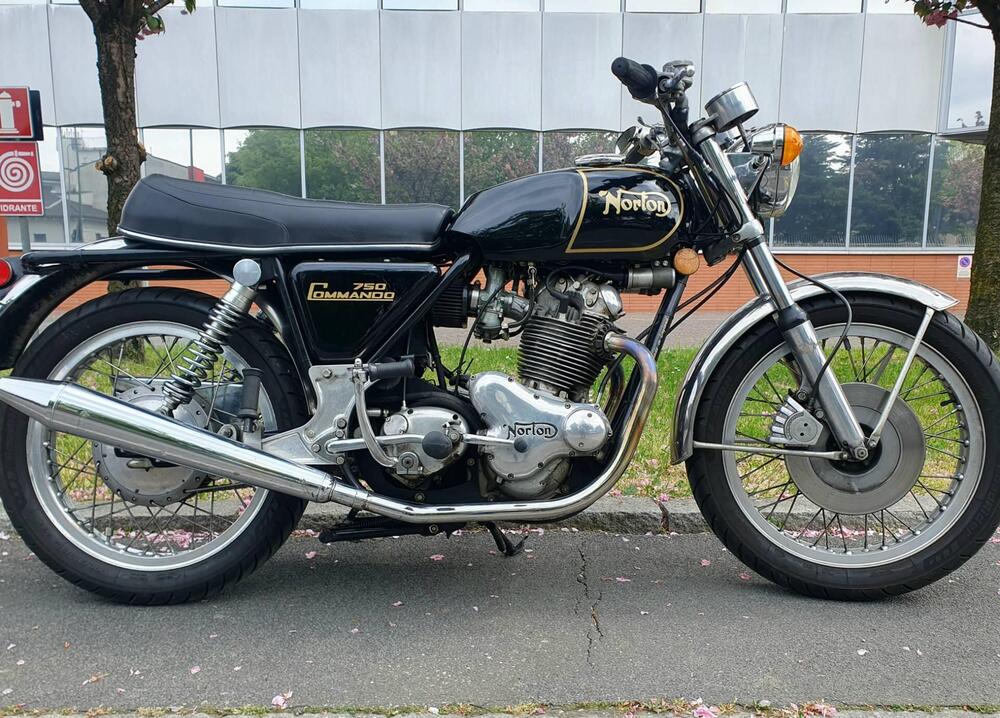 Norton Commando  (2)