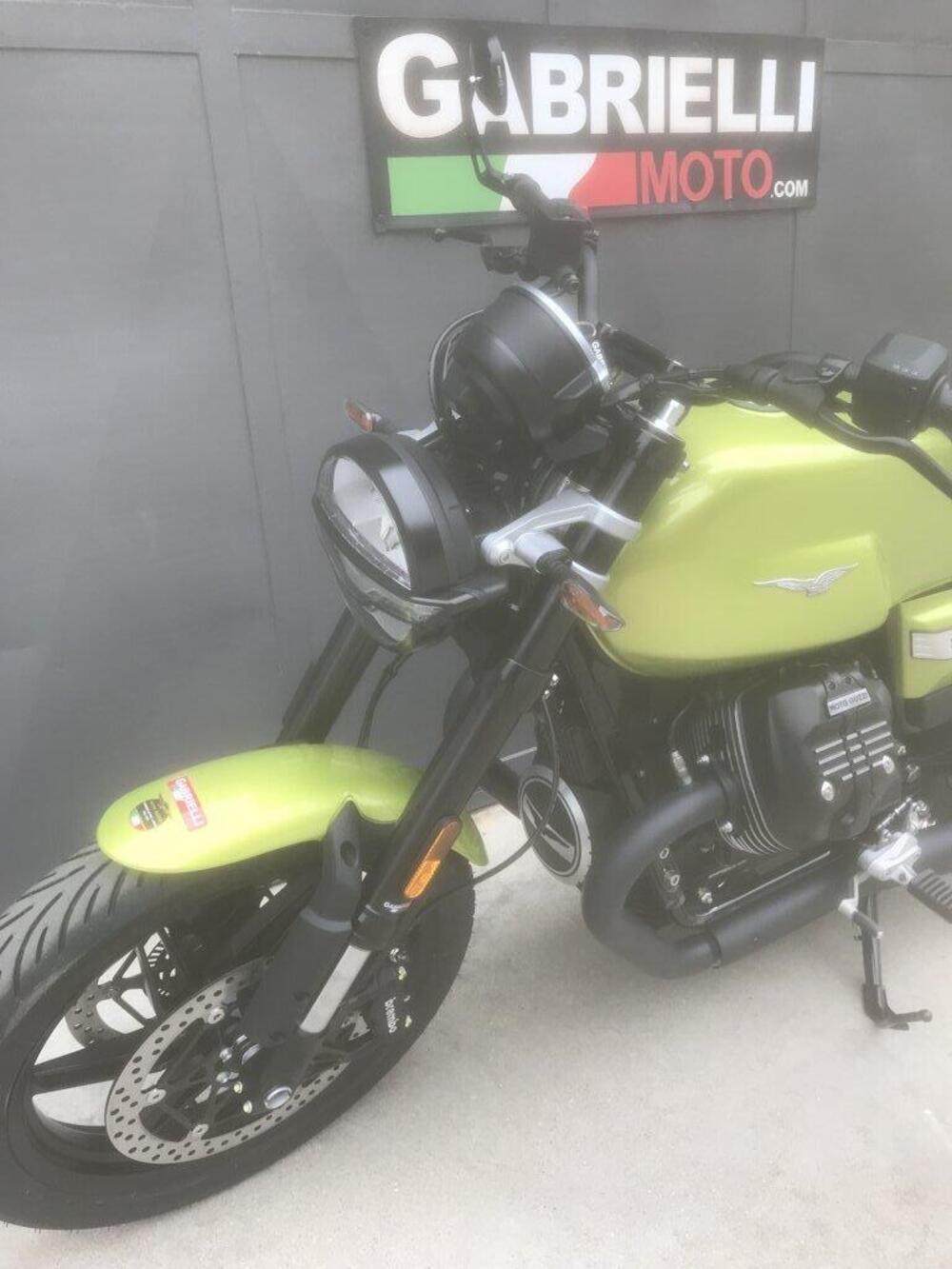 Moto Guzzi V7 Sport (2025) (2)