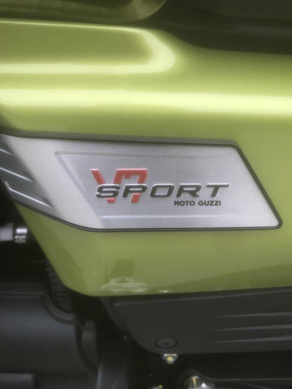 Moto Guzzi V7 Sport (2025) (4)