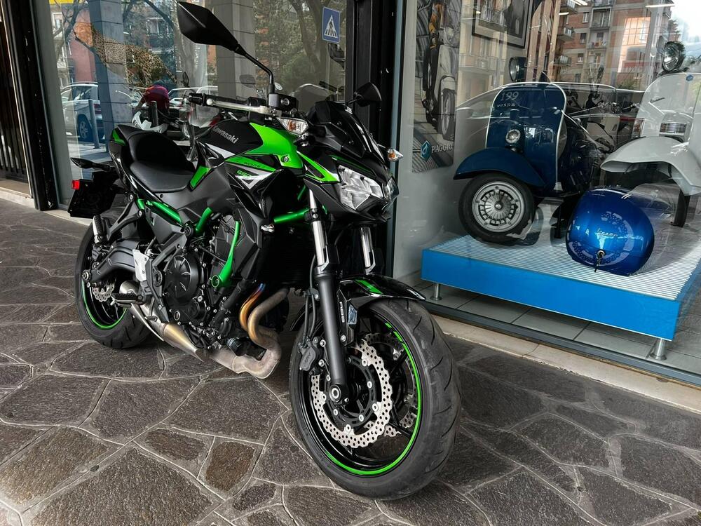 Kawasaki Z 650 (2021 - 24) (2)