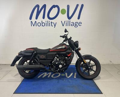 Um Italia Renegade Vegas 300 (2023 - 25) usata