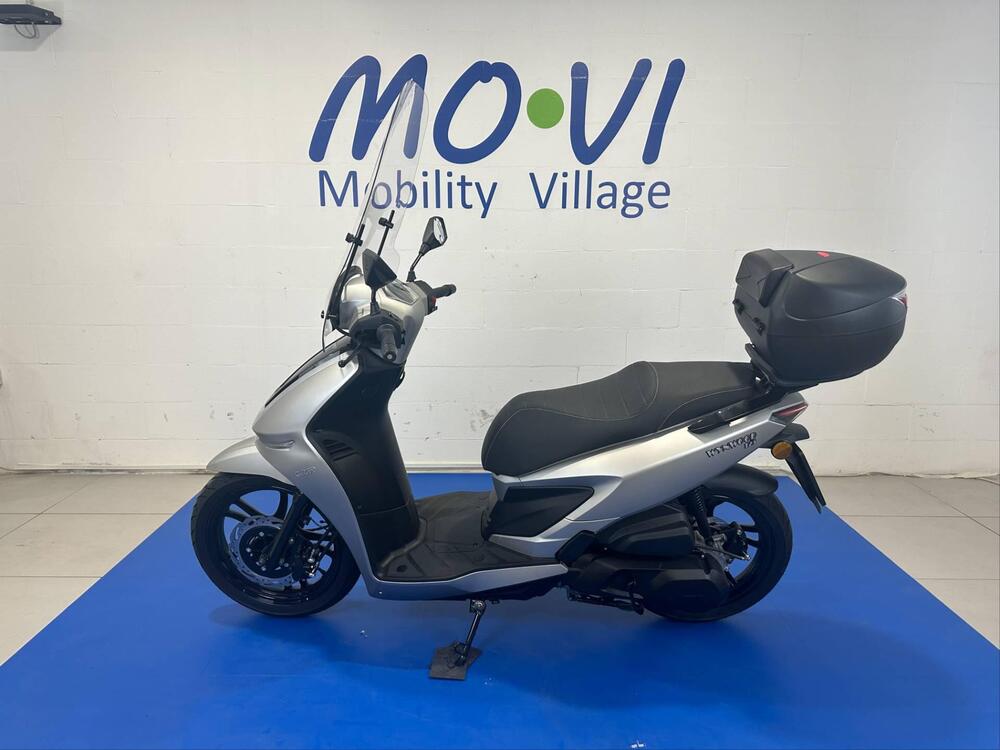 Um Italia Wynwood 125 (2025) (5)