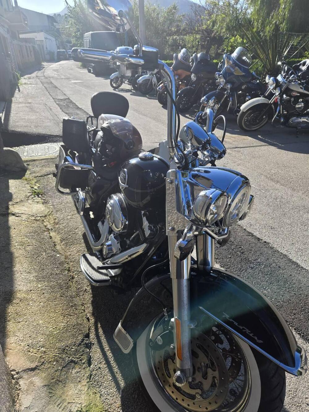 Harley-Davidson 1584 Road King Classic (2007 - 10) - FLHRC (2)